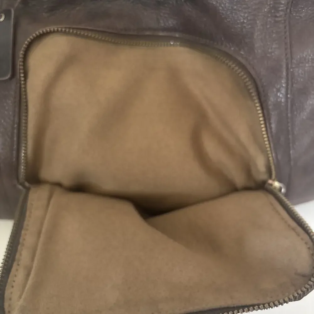 Liz Claiborne Purse Shoulder Bag Dk Brown Leather Lined Zip BOHO Great Cond